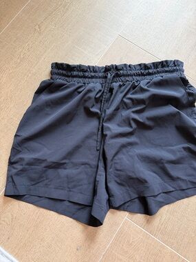 Athletic Women’s Black Pull-On Shorts